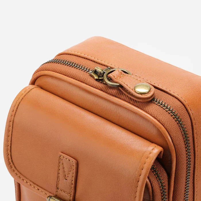 Urvashi | Crossbody Leather Bag