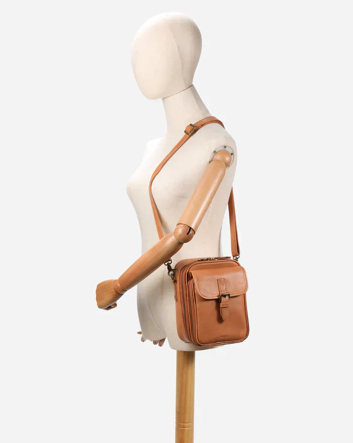 Urvashi | Crossbody Leather Bag