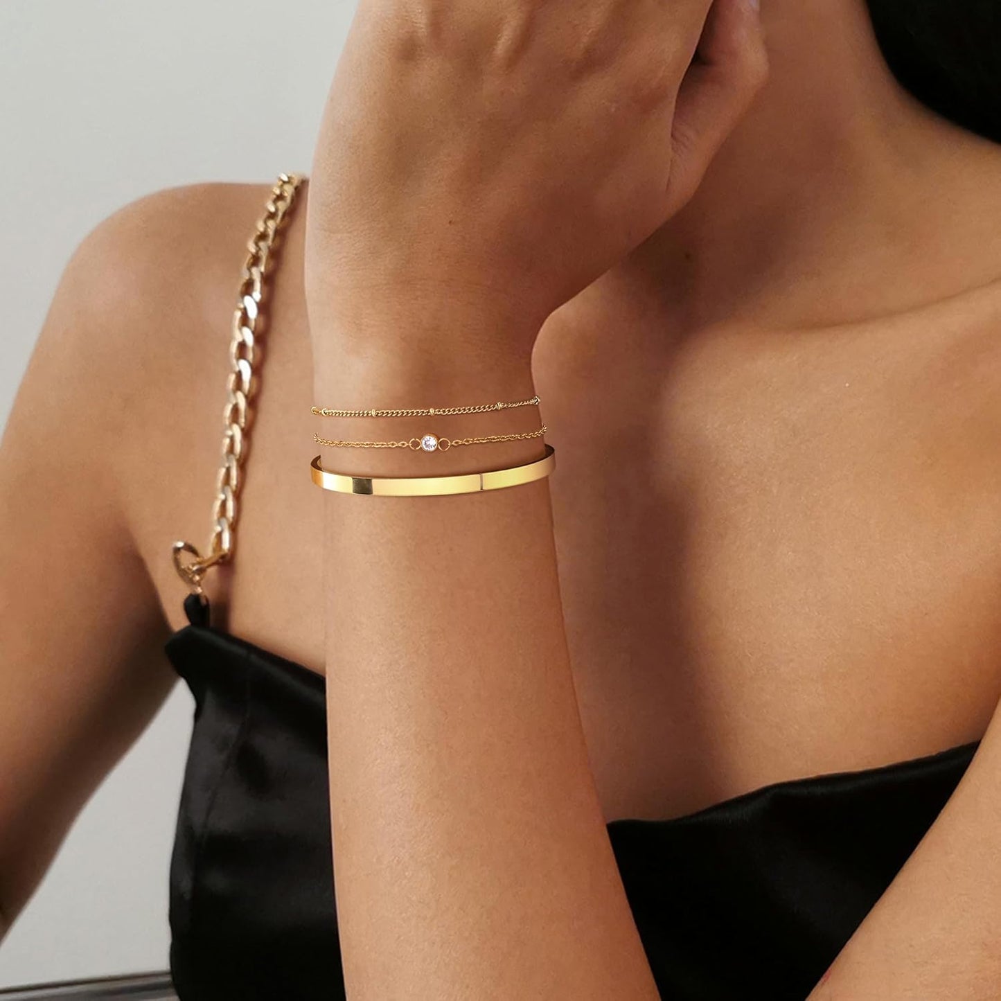 women's bracelet with 14 carat gold