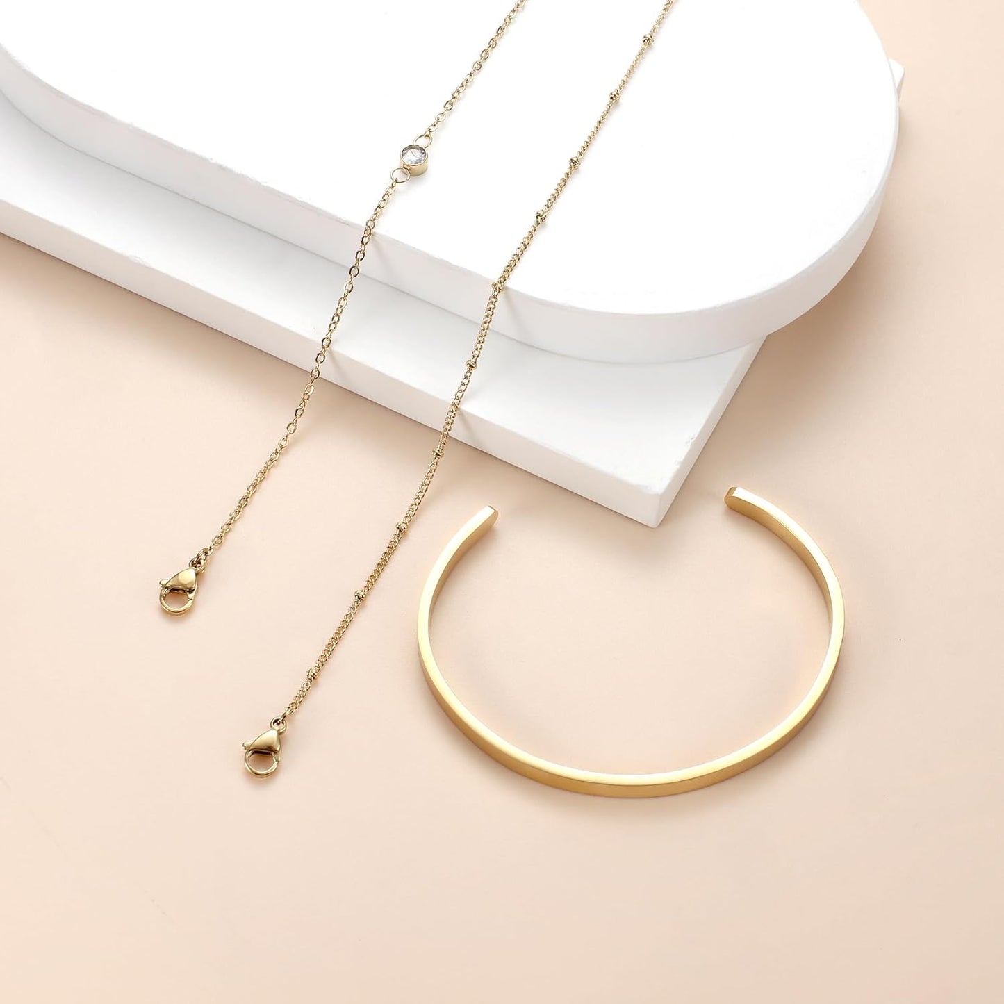 women's bracelet with 14 carat gold