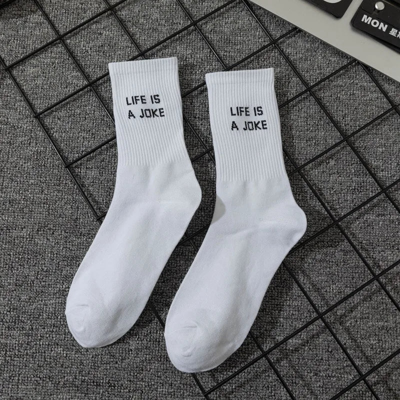 Simple European and American street letters white women's socks