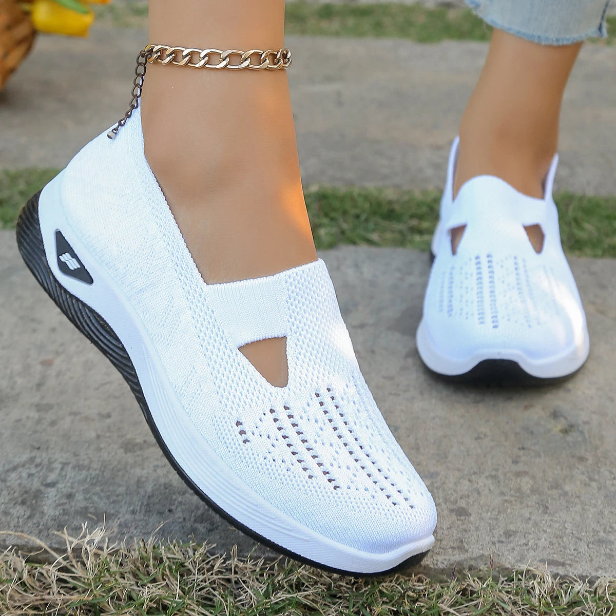 Women's breathable hollow sneakers casual and convenient walking shoes, simple, four seasons general light flat outdoor shoes.