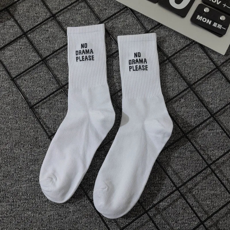 Simple European and American street letters white women's socks
