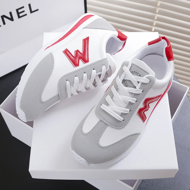 New Women Casual Walking Shoes Summer Flat Lace Up Leather High Quality Sneakers Fashion Flat-Bottomed Female Gump Sneakers