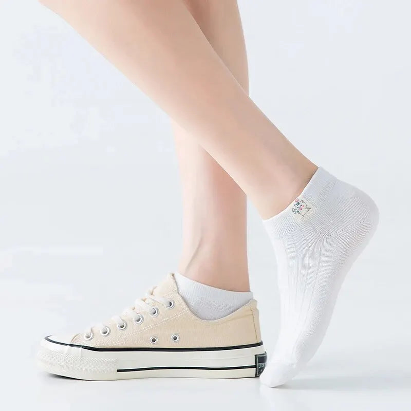 8 Pairs of Women's Spring and Summer Four-seasons White Simple Solid Color Cartoon Cat Fashionable Sweet Cute Comfortable Socks