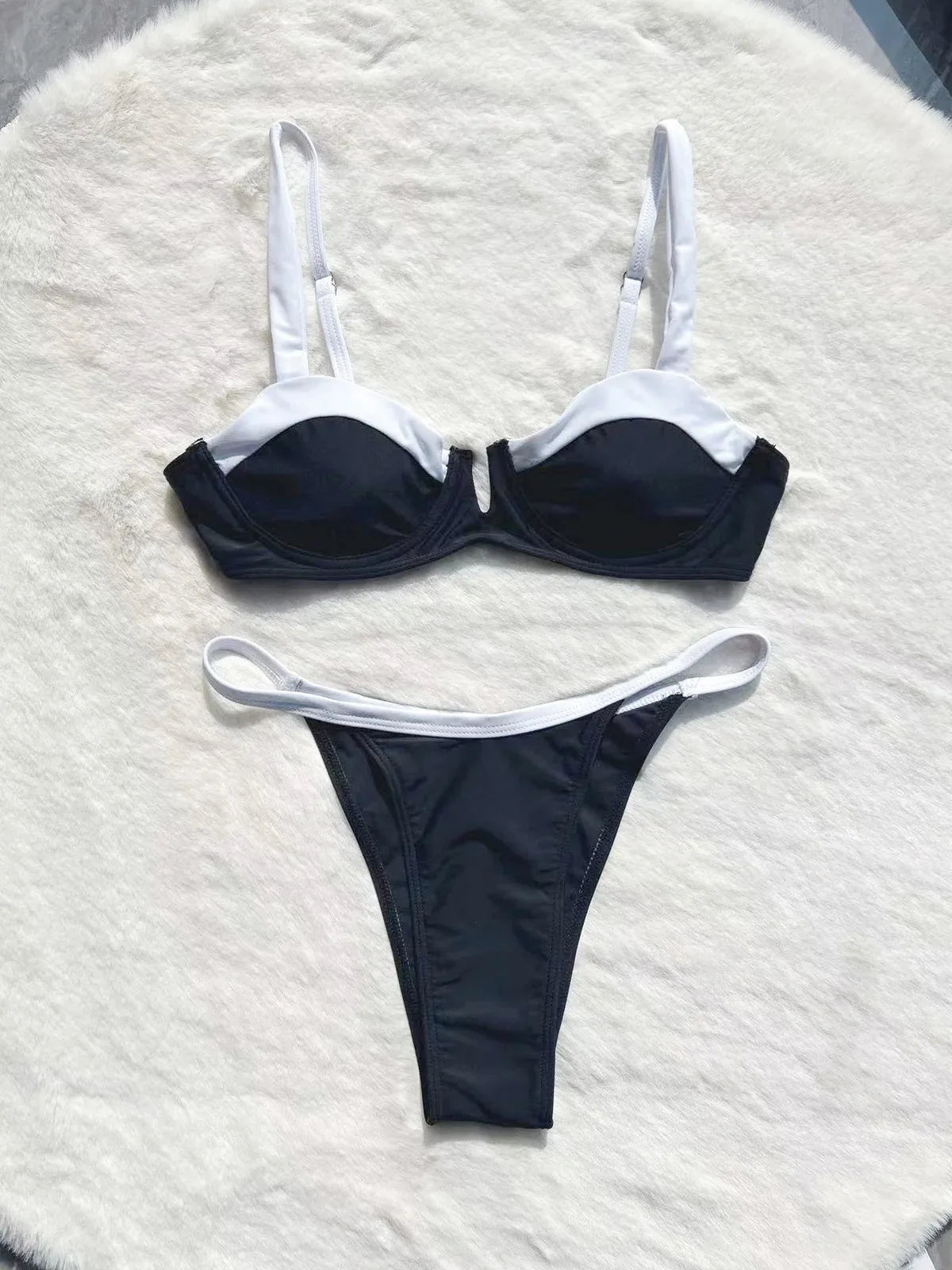 2024 European Beach Swimsuit Sexy Patchwork Backless Split Swimsuit Ladies Bikini Bathing Suit Women Beach Style Sexy Biquini