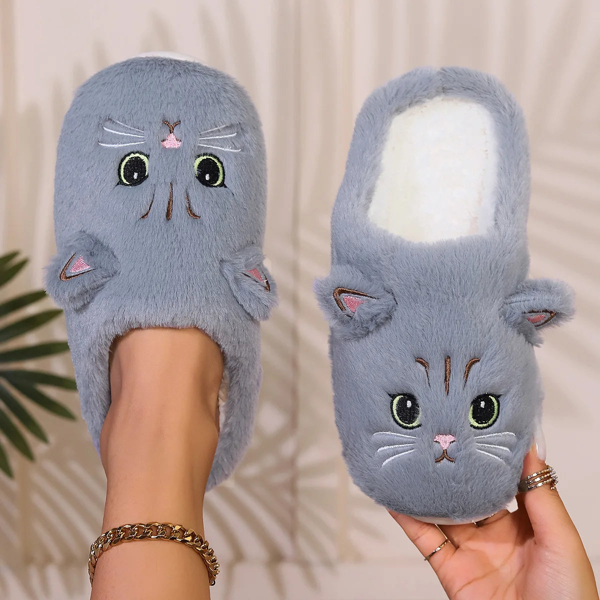 Cartoon Cat Fuzzy Slippers - Ultra Soft Fabric Inner, Plush Flat Sole, Cozy Warmth.