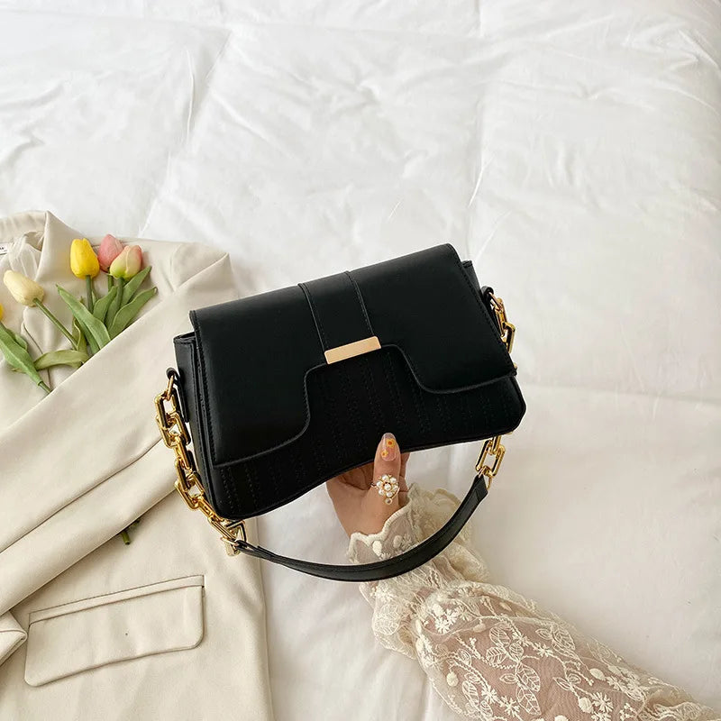 Fashion Acrylic Chain Shoulder Bag Ladies Handbags For Women Daily Used.